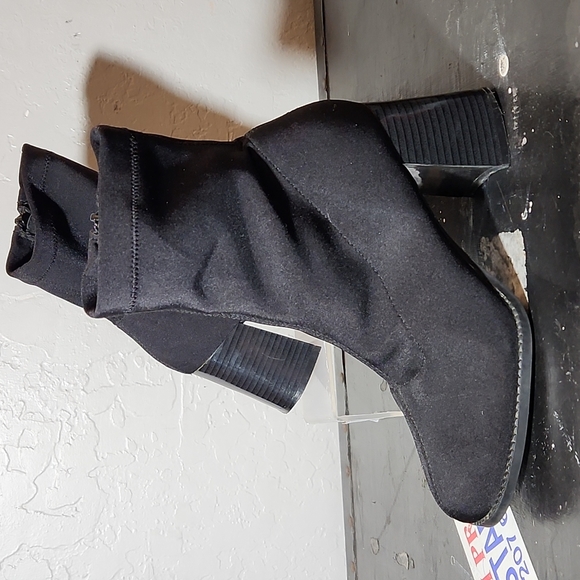 HIGH LIGHTS Fabric Sock Bootie 7M Black - Picture 6 of 14